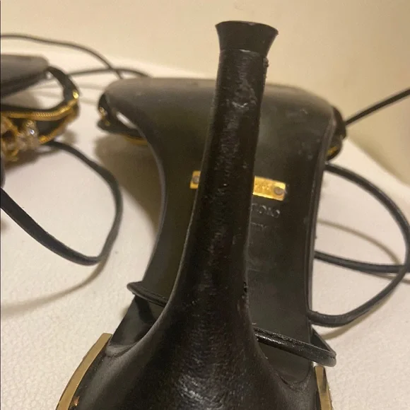Dolce & Gabbana Christal embroidery Black and Gold Women's Heels